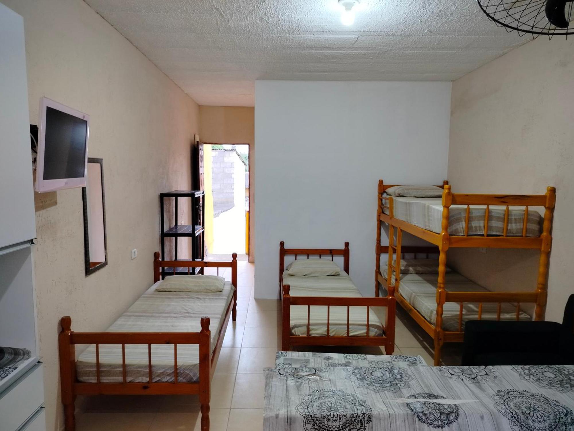 Kitnetes "Recanto Familia Gomes" Caraguatatuba Zimmer foto
