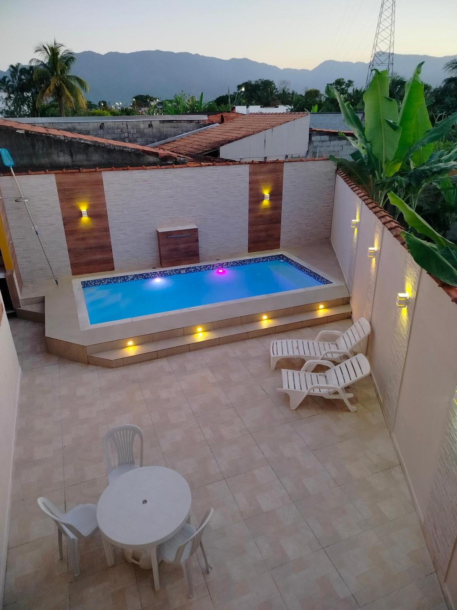 Kitnetes "Recanto Familia Gomes" Caraguatatuba Exterior foto